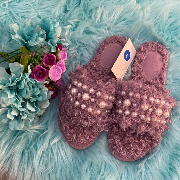 NEW! Purple Shag Pearl Accent Slide Slippers - Picture 2 of 4